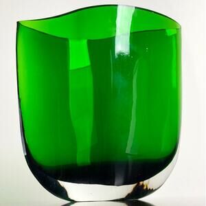 Vintage MCM Designer Emerald Avocado Green Glass Vase Organic Wavy Stylish Form